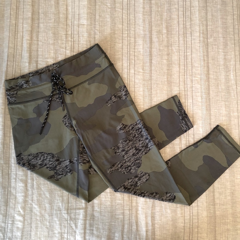 Aerie Camo Leggings